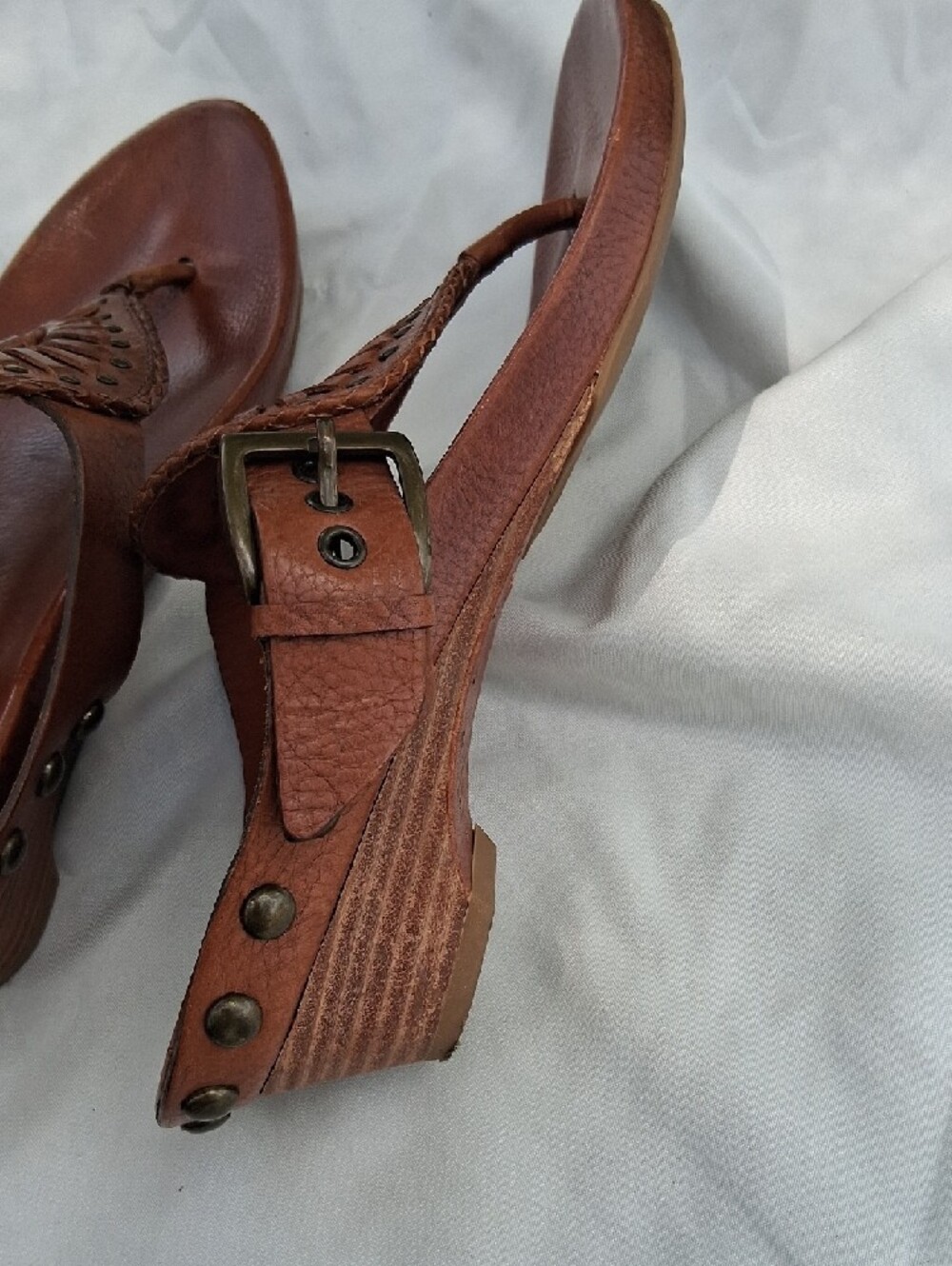 Frye Tan Leather Studded Thong Sandals - Picture 5 of 8